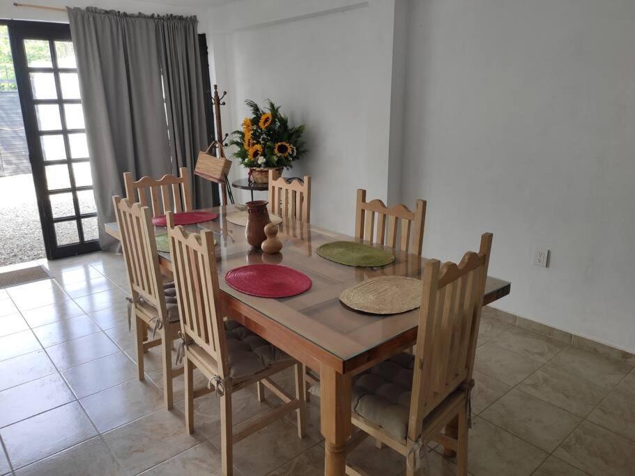 Casa Mango Amplia Con Alberca Y Cerca De La Media Luna !!! Рио-Верде Экстерьер фото